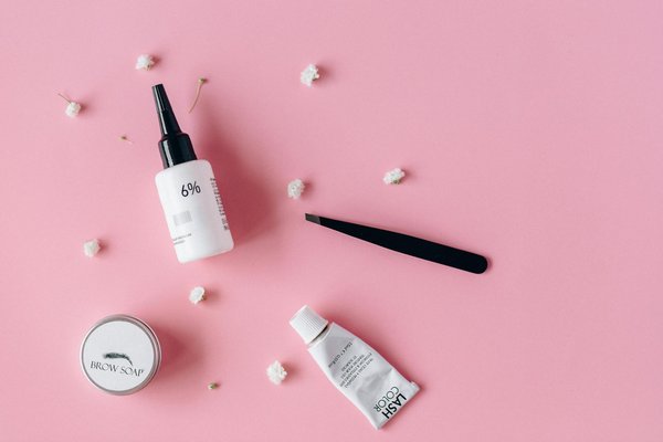 Unlock salon-quality at-home nails: your guide to perfect manicures with the best uk products